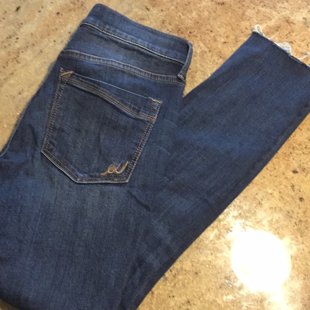 Women's express stretch distressed jeans